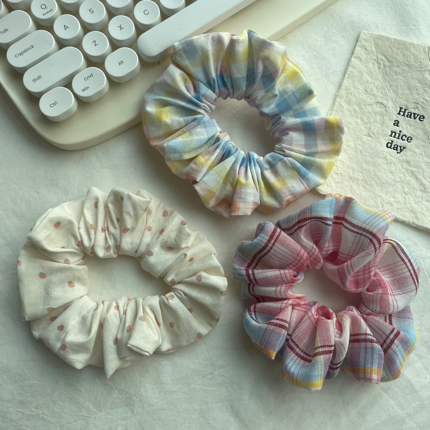 school style plaid scrunchie